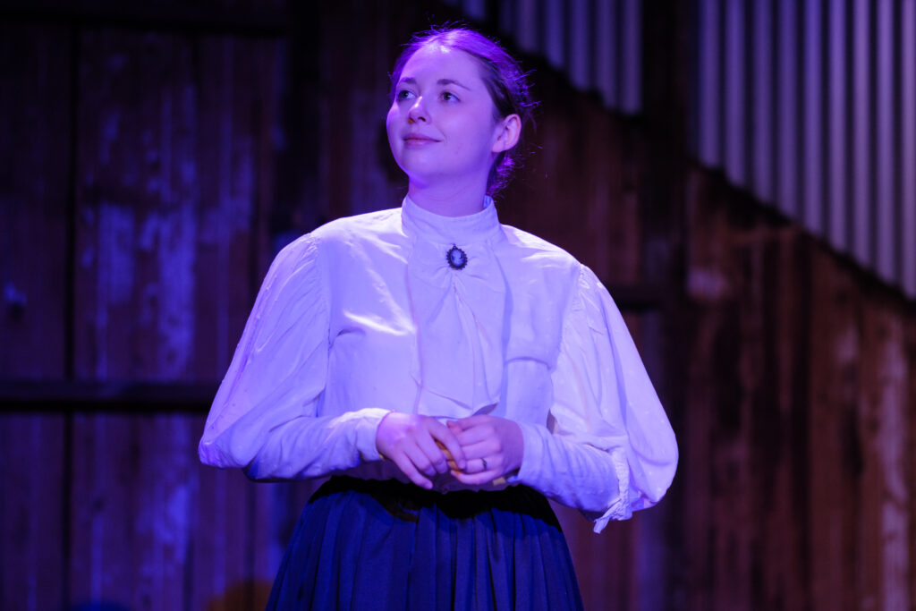 0823 AC25OT 7409 © Robert Catto