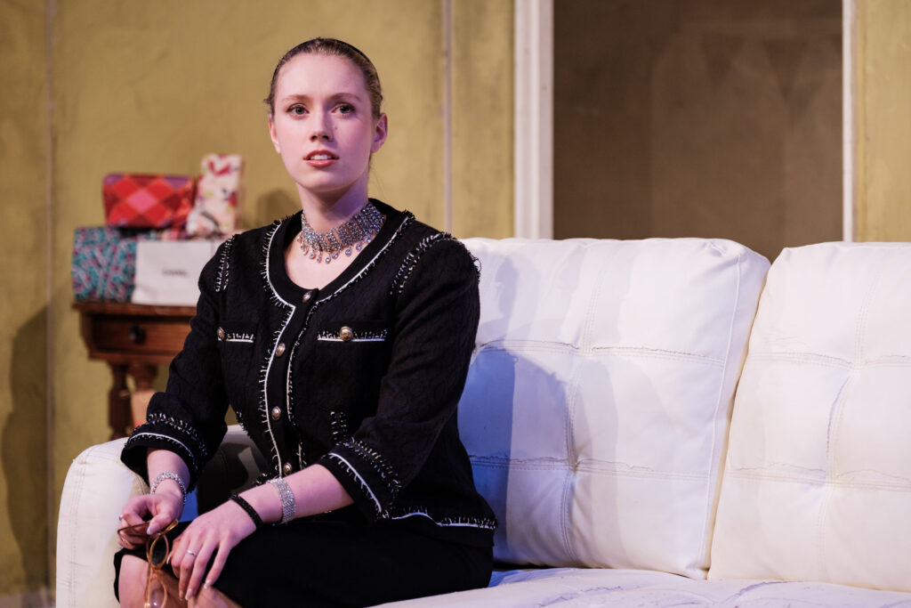 0416 ac24iv 1401 © robert catto